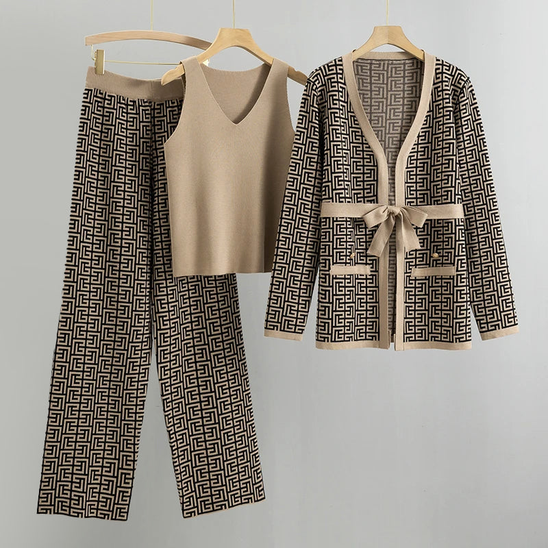 Alice™ | Premium Knit Set