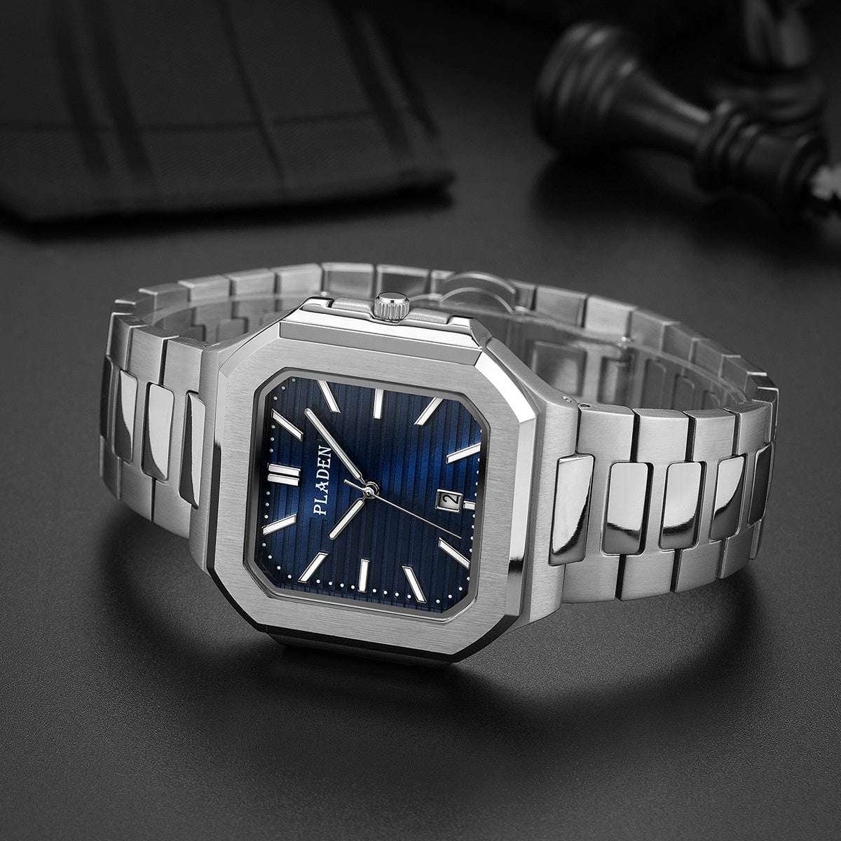 Calibre™ Modern Watch