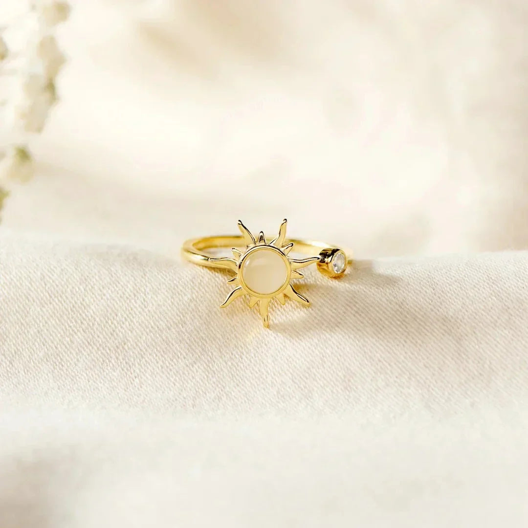 Evelyn™ | Love & Protect Daughter's Ring