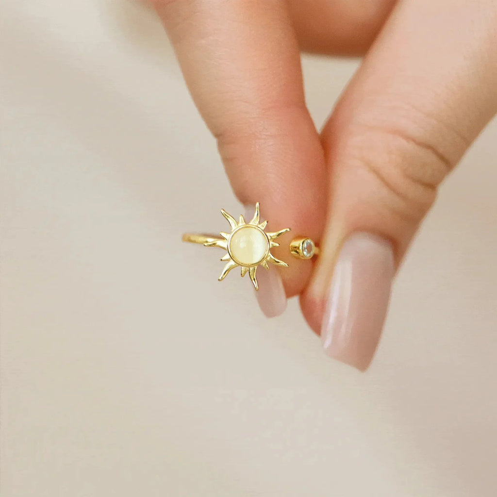 Evelyn™ | Love & Protect Daughter's Ring